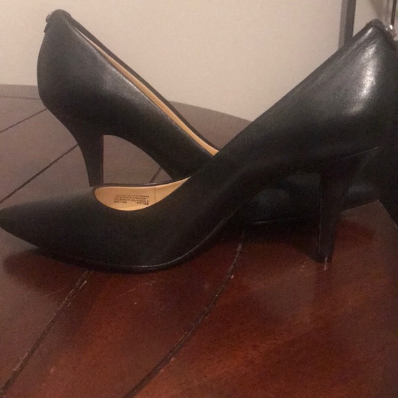 Black leather 3 inch heels - Picture 1 of 4